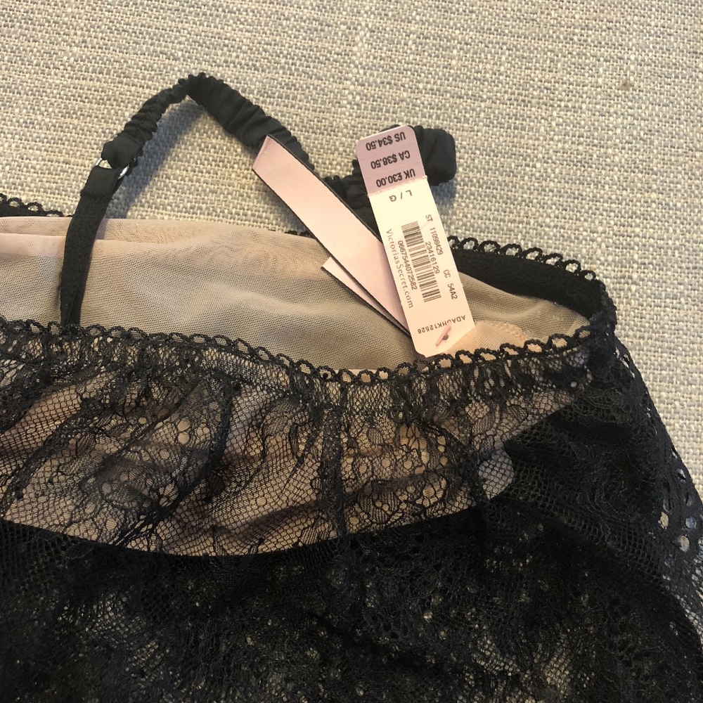 Victoria Secret Intimate Bra - Picture 4 of 6